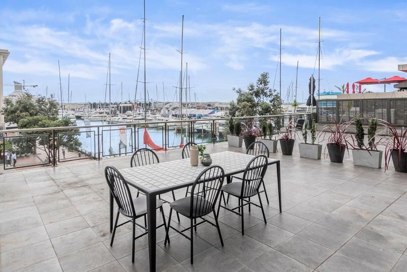 Cbd Viaduct Harbour Resort Auckland Eksteriør billede